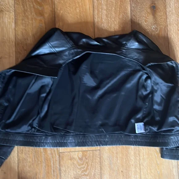 Theory genuine leather jacket petite cropped